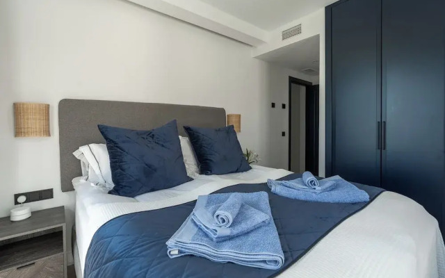 Luxury House With Private Heated Pool in Nerja!