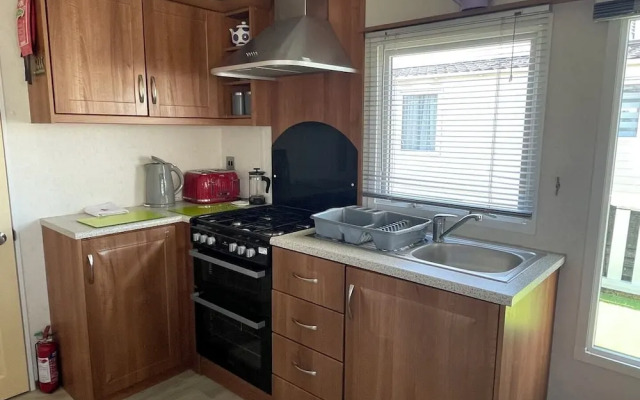 27 Tower View Pevensey Bay Holiday Park Beach