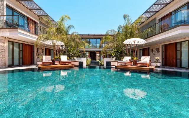 Genesis Hotel