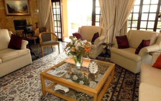 Amber Rose Country Estate