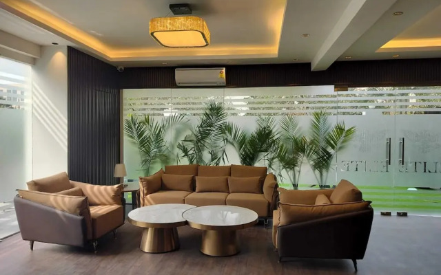 The Hoften Elite 32 Avenue, Sector 15, Gurugram