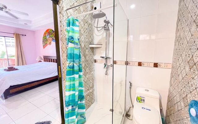Pattaya Holiday House