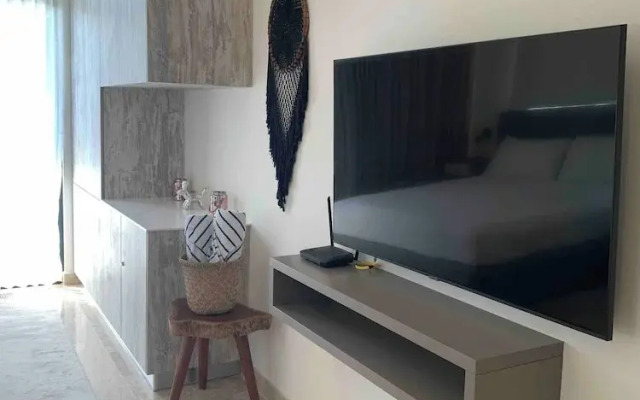 Perfect Studio Light and Nature in Aldea Zama