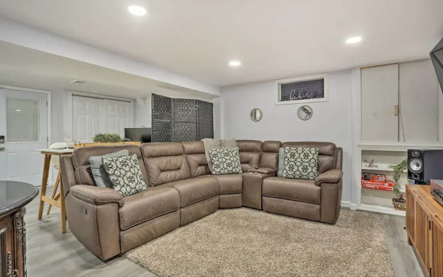 Private Patio! NYC Area Base Near Metlife Stadium