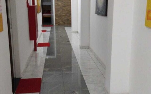 Maranim Plaza Hotel
