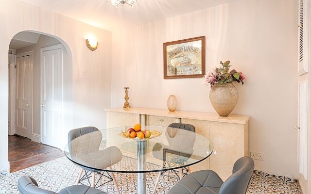 Willows-Cardiff Guest House