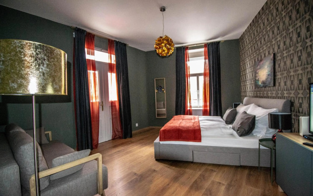 Ruterra Apartments by Cathedral