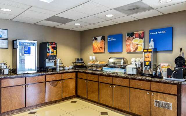 Comfort Inn & Suites Thomson