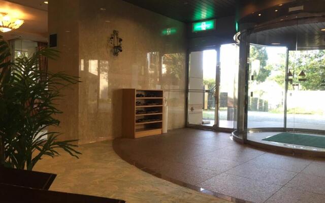 Breezbay Hotel & Resort Gero