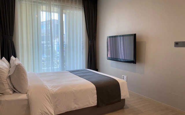 New Donghae Hotel