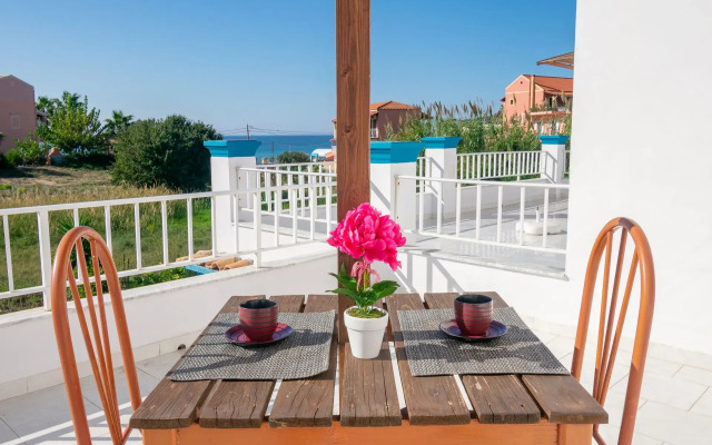 Akis Villa Studios & Apartments with Pool