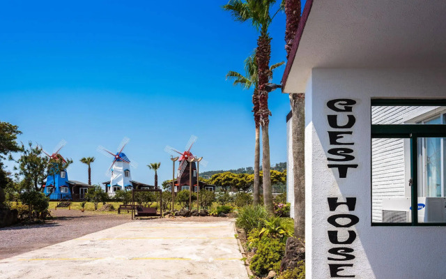 Jeju Olleh Windmill Pension and Guesthouse