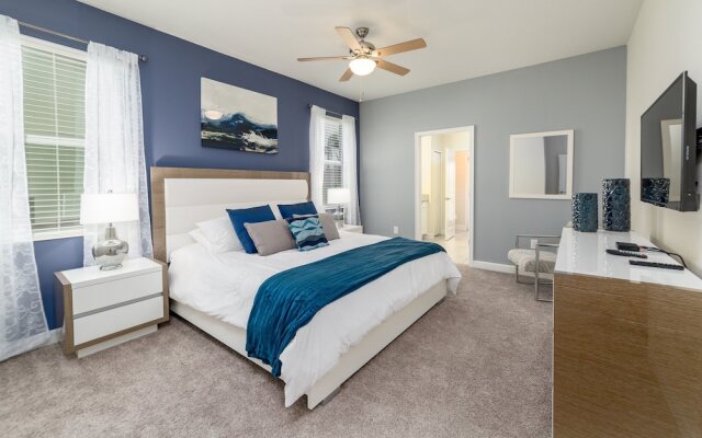 Tr_531r Champions 8 Bedroom Home