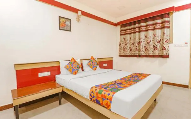 Fabhotel Sri Sai Ram Suites