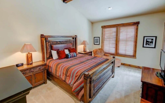 The Lodges 1114 - Two Bedroom Condo