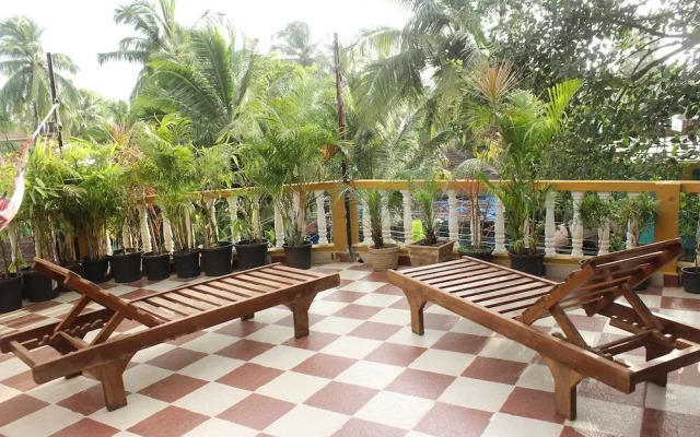 OYO 10403 Home Modern Studios Candolim