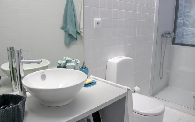 Bonjardim Flats - T1 + 1 com terraço