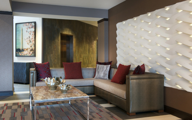 Embassy Suites by Hilton Dulles Airport