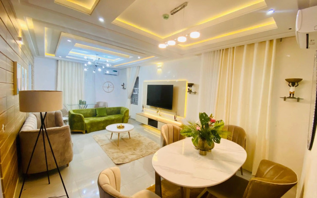 Shortlethomes - 5 Star Short let Apartment in Ikate