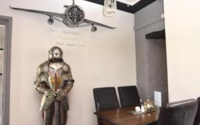 Tintagel Arms Hotel