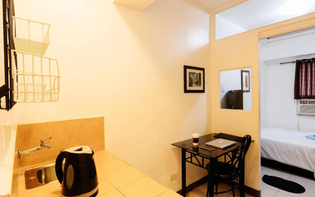 OYO 859 City Stay Inns Pasong Tamo (Vaccinated Staff)