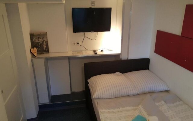 Hostel Villa Viva