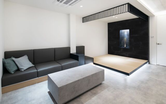 Sitsurae Osaka Shinsaibashi