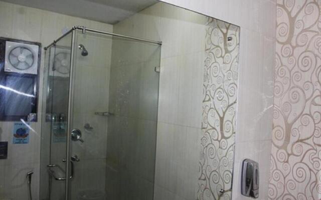 Lime Tree Hotel Sushant Lok Gurgaon