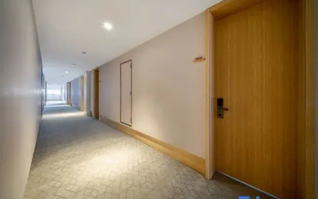 Mercure Haijintian Hotel (Wuwei Star Shopping Center)