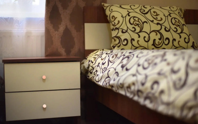 Apartment on Voloshyna