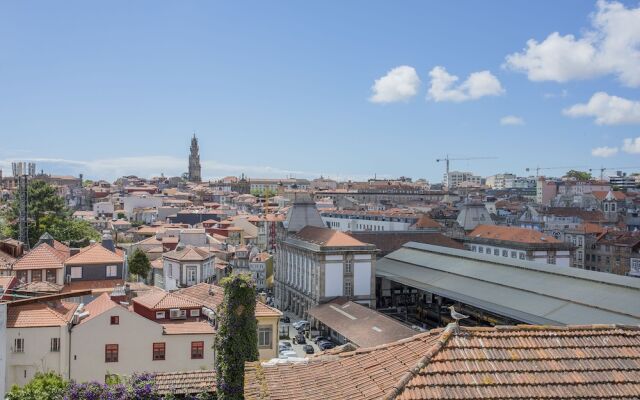 Liiiving in Porto Downtown Cosy Suites