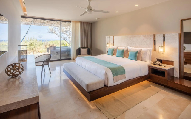 The Club at Solaz, Luxury Villas