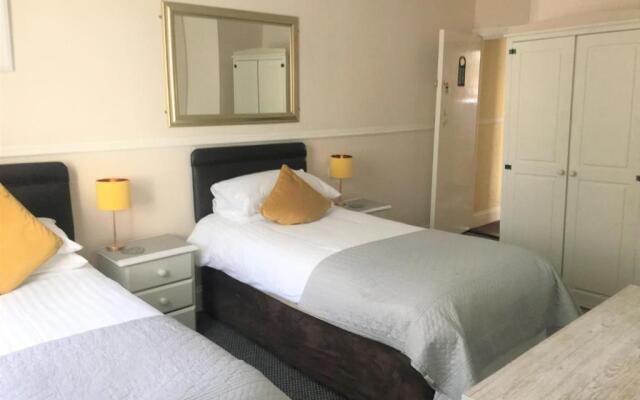 Buckingham Lodge - Guest house
