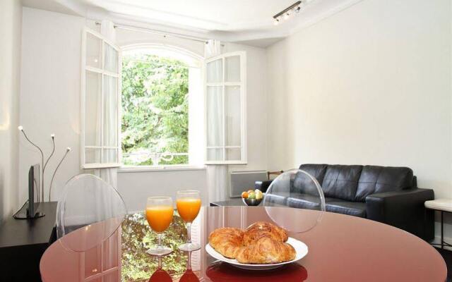 Private Apartments - Eiffel Tower - Champs de Mars