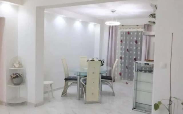 Trogir Downtown Apartments With Private Parking