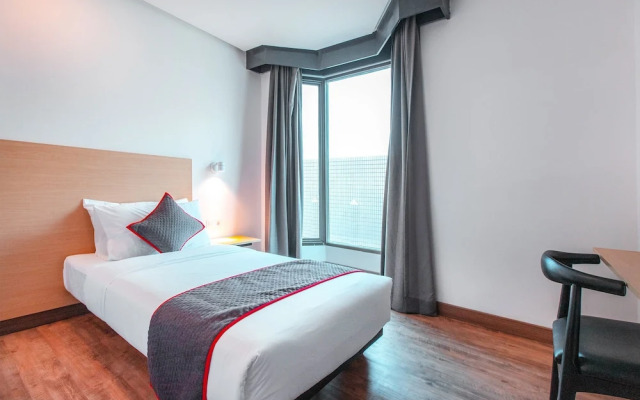 Super OYO Townhouse 1 Hotel Salemba