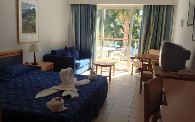 Paphos Gardens Holiday Resort