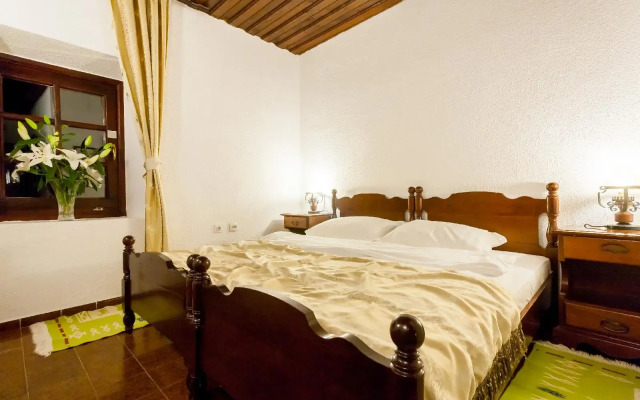 Hotel Kulla e Balshajve