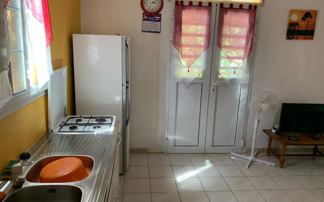 F2 meublé chez sidoine