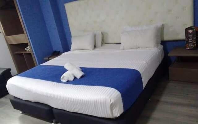 Hotel Plaza Miranda by AW