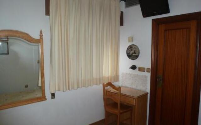 Hostal La Campana