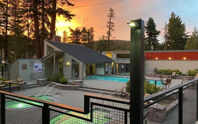 Slopeside At 1849 Condos