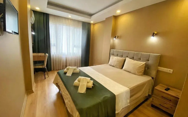 Ulubat Castle Hotel