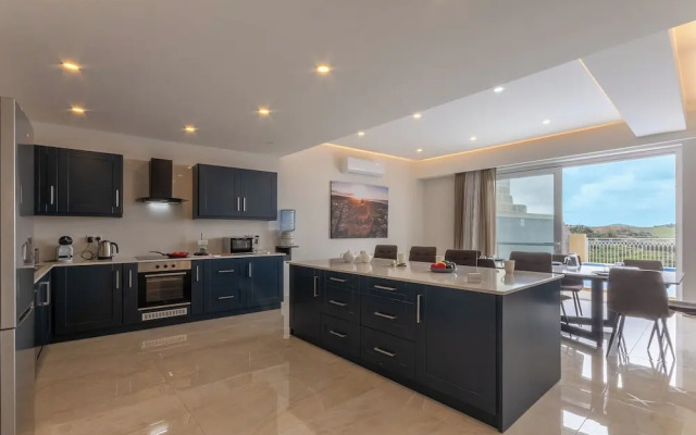 Magnifica Gozitan Villa Pool And Jacuzzi