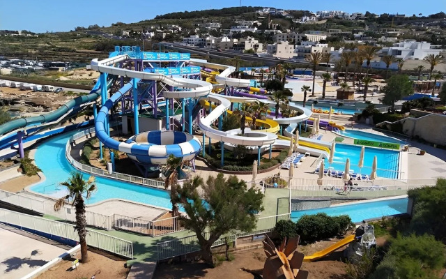 Cozy 2BR Sliema Getaway by the Water