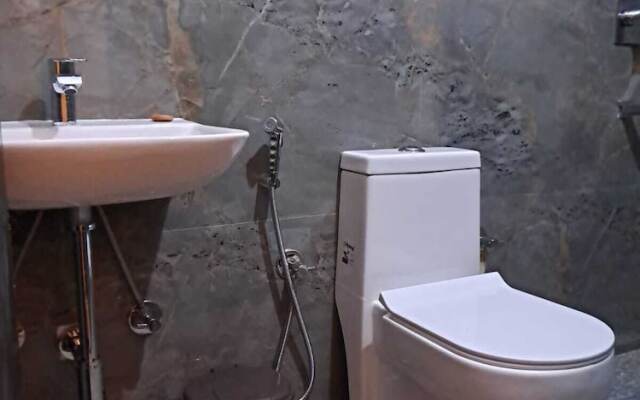 Roomshala 135 Paradise Villa Banglore