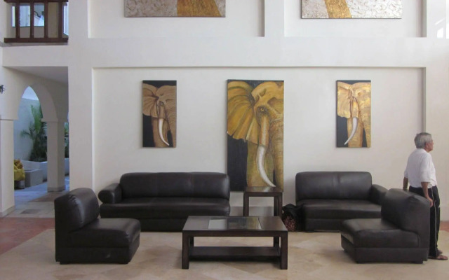 Hotel Solamar Inn