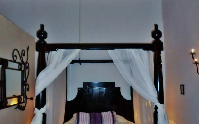 Hotel Rosa Morada