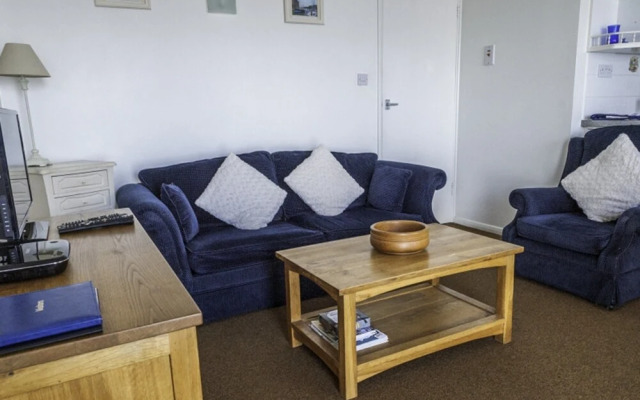 Shanklin Beach - Napier Apartment