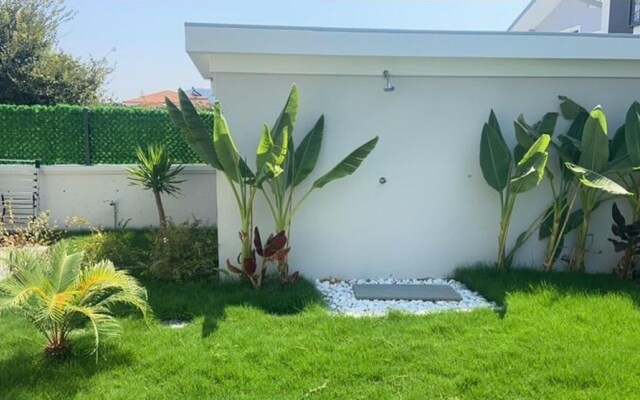 Super Delux 6-bed Villa Brave